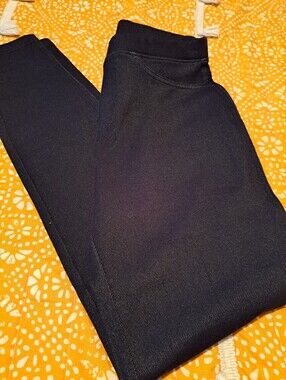Black Stretch Ponte Jean Leggings with back pockets,NWOT really cute,lightweight